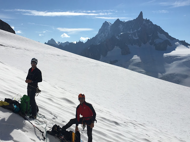 Vía Contamine Punta Lachenal, MD+ 250m