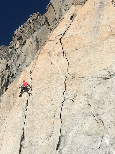 Vía Contamine Punta Lachenal, MD+ 250m