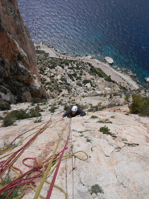 Cresta de Benicadell + Valencianos al Peñón de Ifach. Guiada en Levante