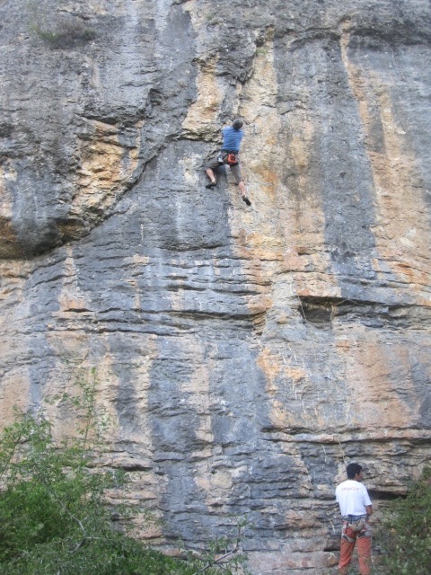 Diedro SAJUMA en Escarrilla y Rapún en Sabiñánigo. Deportiva en el Valle de Tena y Canfranc