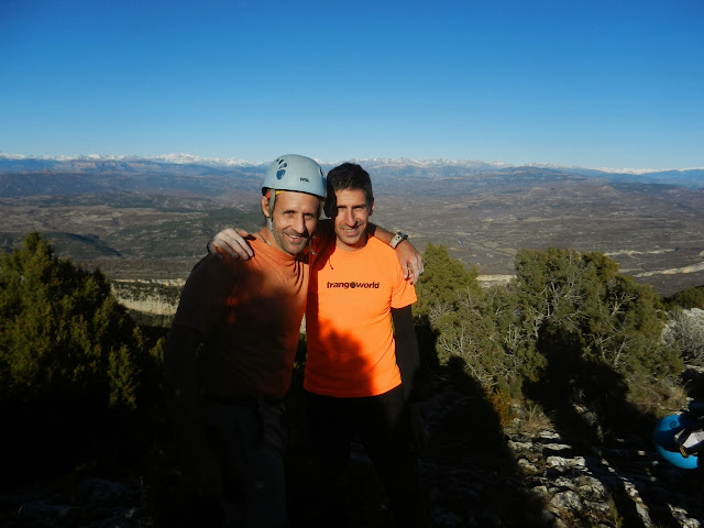 Vía del Markitos. 275m/6a. Pared de Aragón. Montrebei