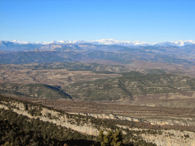 Vía del Markitos. 275m/6a. Pared de Aragón. Montrebei