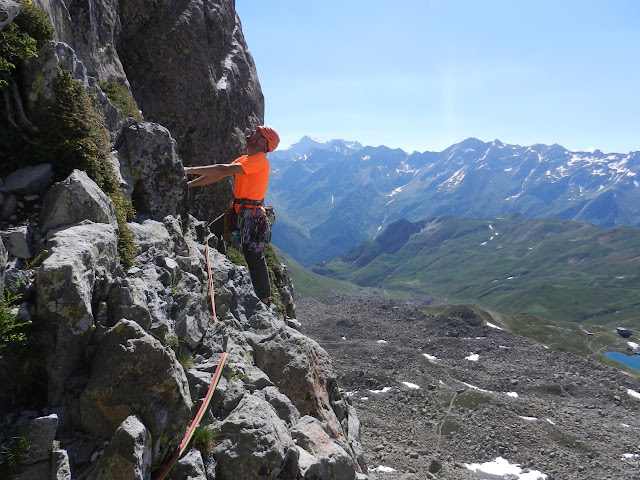 Vía Mally 250m/6a. Midi d´ossau