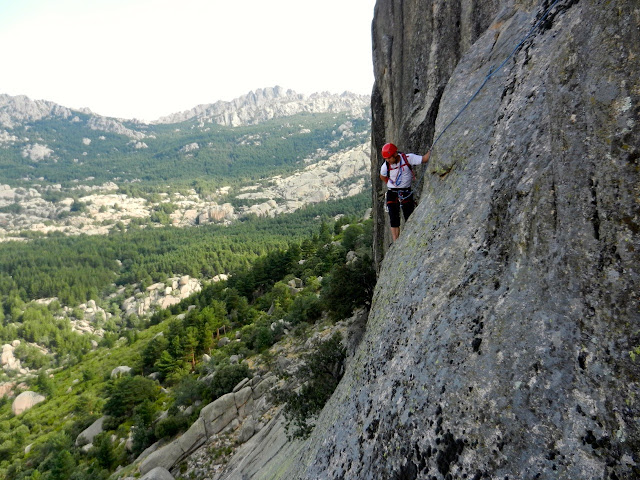 Oeste del Pájaro, Pedriza. 20 años escalando juntos