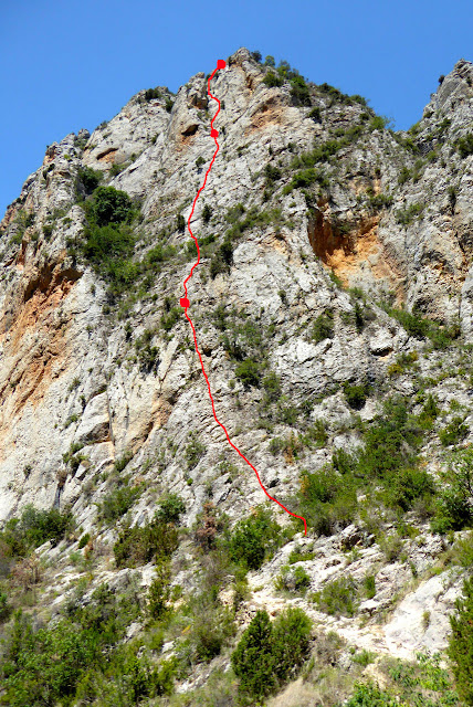 Vía Asterix 150m (6a/V+ obl.) Olvena.
