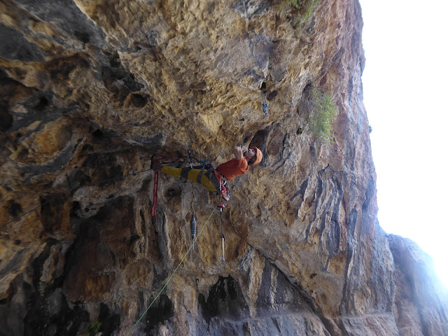 Nueva vía en Taghia: Entre2Aguas 240m 7a/6b oblig.