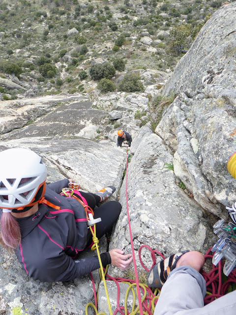 Curso escalada clásica en la Cabrera, Madrid.