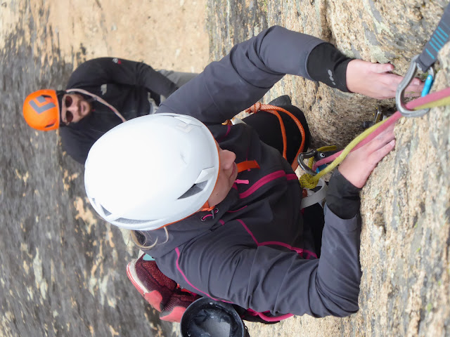 Curso escalada clásica en la Cabrera, Madrid.
