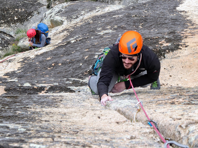 Curso escalada clásica en la Cabrera, Madrid.