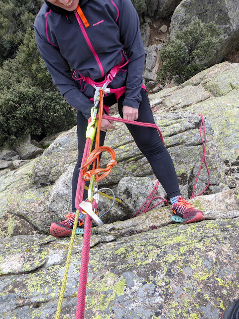 Curso escalada clásica en la Cabrera, Madrid.
