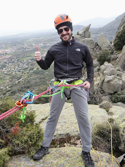 Curso escalada clásica en la Cabrera, Madrid.