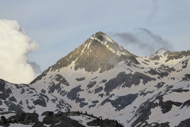 Balaitus por la Brecha Latour