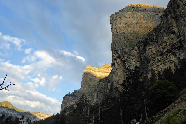 Zaratrusta. ED 400m 7a+ (6b/A2)