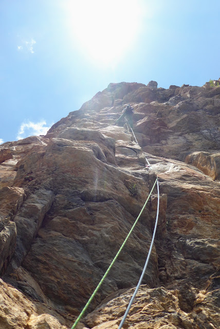 Zaratrusta. ED 400m 7a+ (6b/A2)