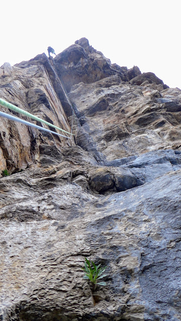 Zaratrusta. ED 400m 7a+ (6b/A2)