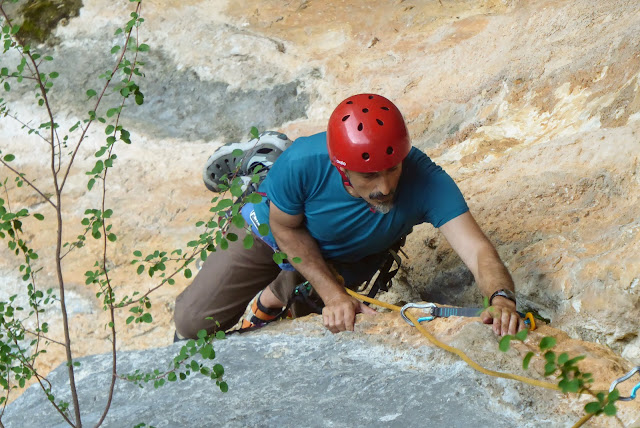 Vía Sendero Límite - Forronias - 200m V+/Ae