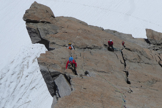 Vía Contamine Punta Lachenal, MD+ 250m