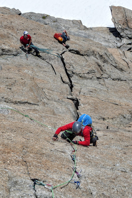 Vía Contamine Punta Lachenal, MD+ 250m