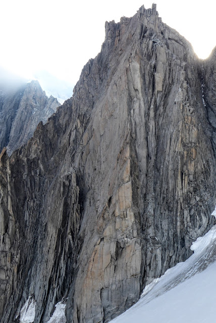 Vía Contamine Punta Lachenal, MD+ 250m