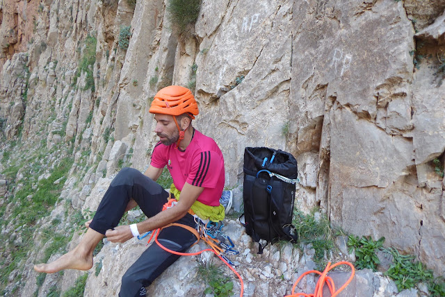 Taghia, Les Rivieres Pourpres 500m 7b+/7a oblig