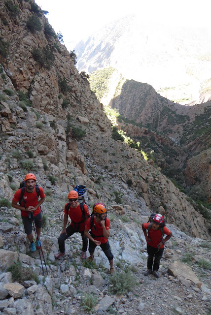Nueva vía en Taghia: Entre2Aguas 240m 7a/6b oblig.
