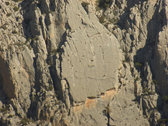 Diedro Mediterraneo 6b+/6a 500m Oeste Puig Campana