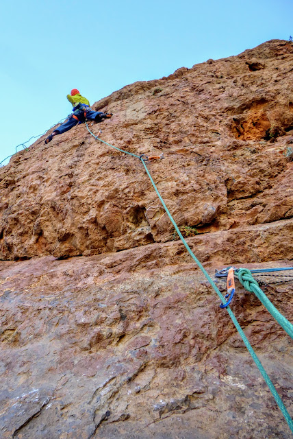 Taghia, Black Wolf 420m/7a+
