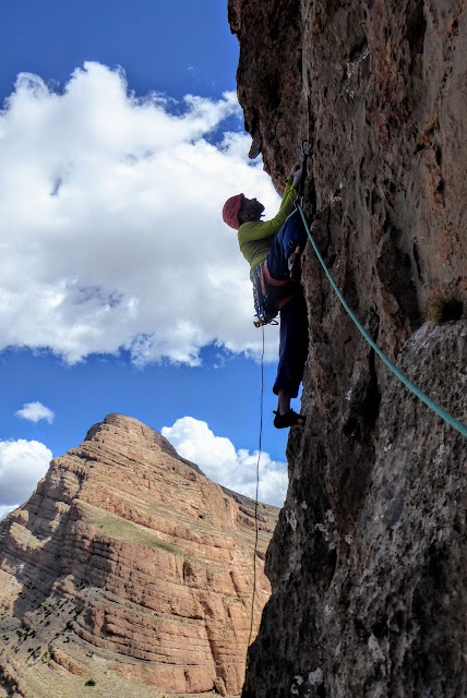 Taghia, Black Wolf 420m/7a+