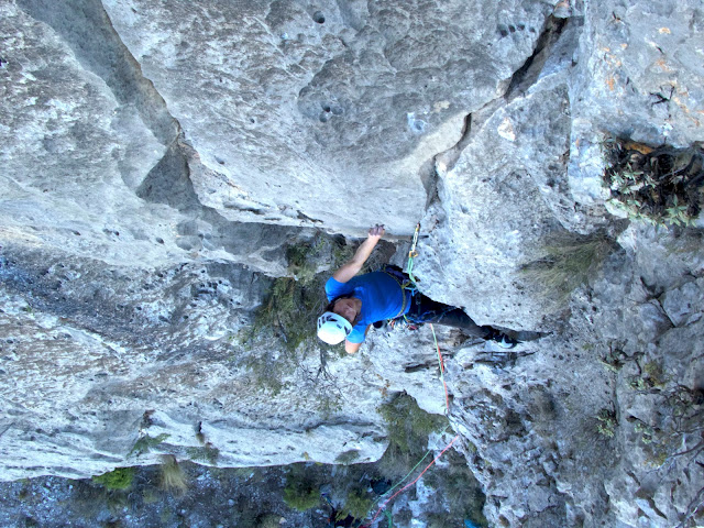 Hermanos de Aguja 500m 7b (6c/A1) Oeste del PuigCampana