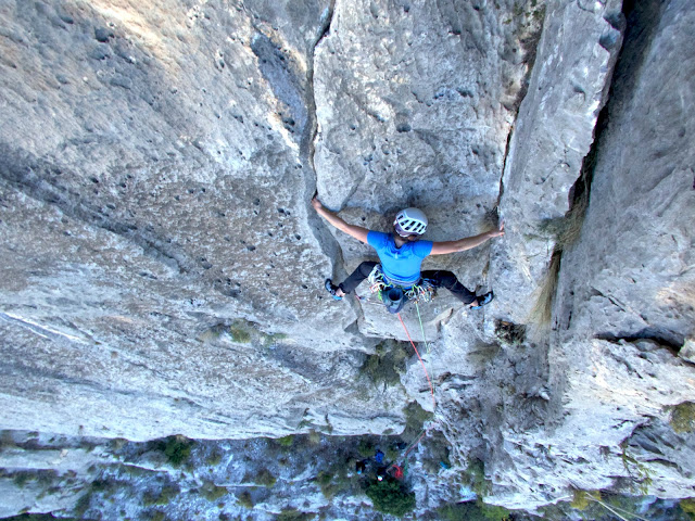 Hermanos de Aguja 500m 7b (6c/A1) Oeste del PuigCampana