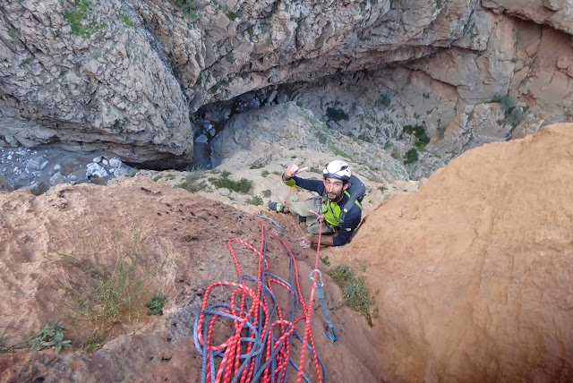 Taghia, L´allumeur du rêve berbére 320m 6c/6a+ obl.