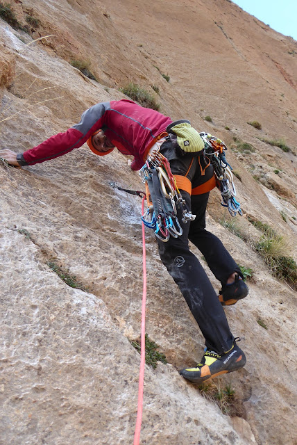 Nueva vía en Taghia: Entre2Aguas 240m 7a/6b oblig.