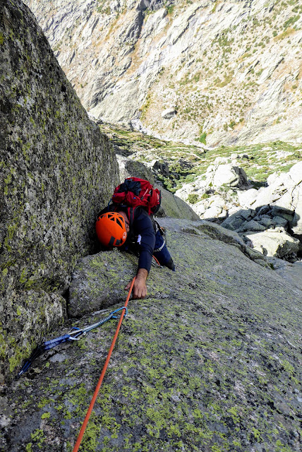Espolón SW - Berroqueras Galayos - 410m / Vº