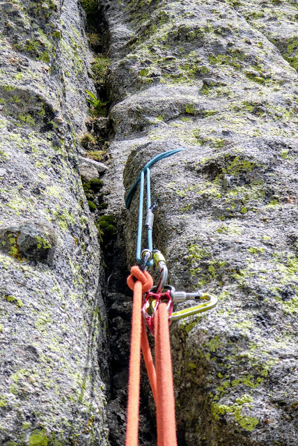 Espolón SW - Berroqueras Galayos - 410m / Vº