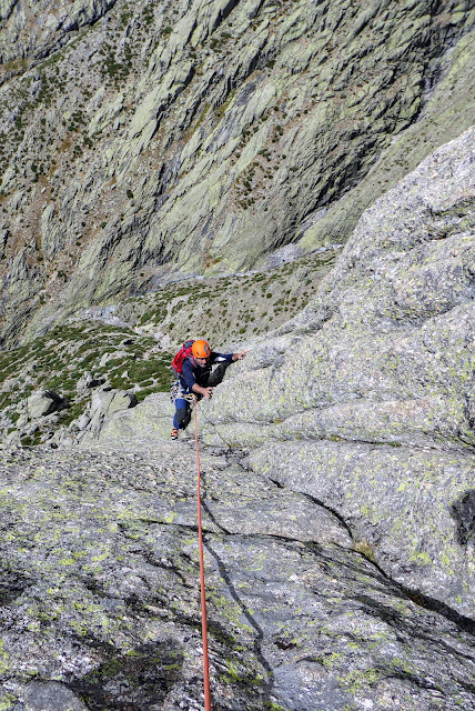 Espolón SW - Berroqueras Galayos - 410m / Vº