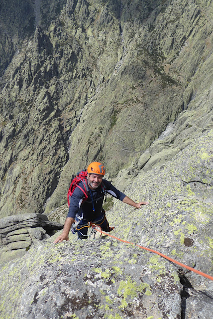 Espolón SW - Berroqueras Galayos - 410m / Vº