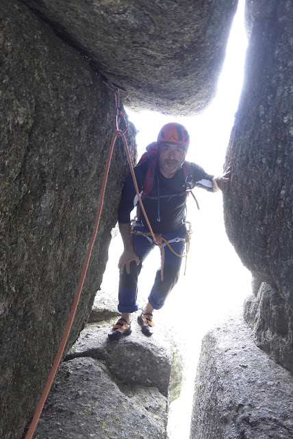 Espolón SW - Berroqueras Galayos - 410m / Vº