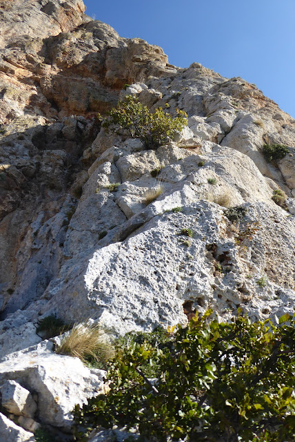 Espolón de la Chovas 180m 6a+/A0, Alcandoras