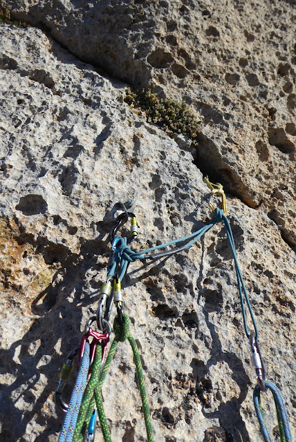 Espolón de la Chovas 180m 6a+/A0, Alcandoras