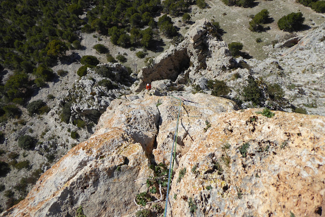 Espolón de la Chovas 180m 6a+/A0, Alcandoras