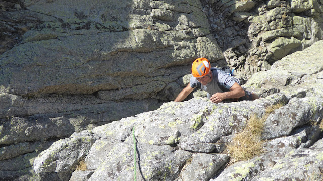Sur del Torreón, Galayos. 130m V+