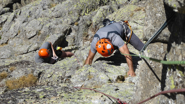 Sur del Torreón, Galayos. 130m V+