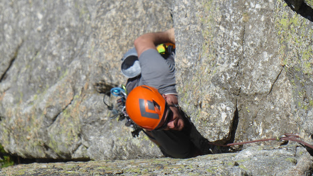 Sur del Torreón, Galayos. 130m V+