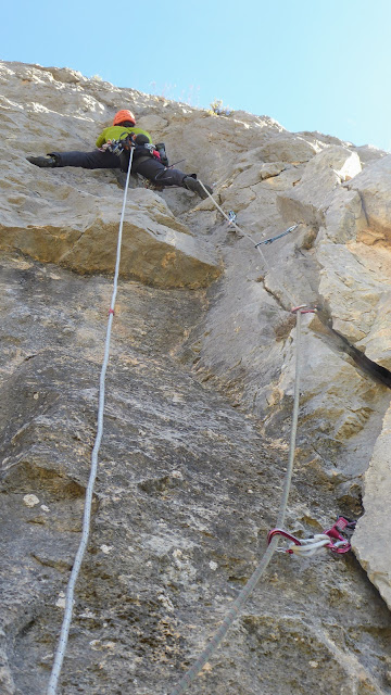 Hermanos de Aguja 500m 7b (6c/A1) Oeste del PuigCampana