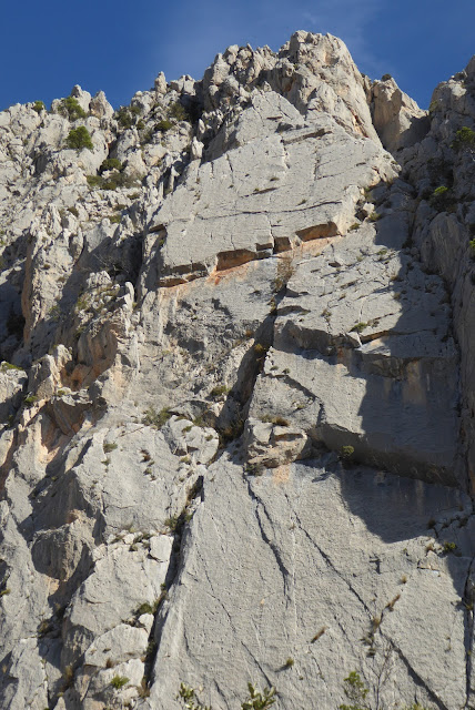 Hermanos de Aguja 500m 7b (6c/A1) Oeste del PuigCampana