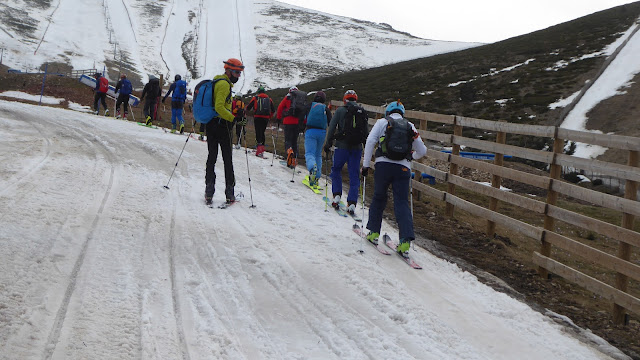 SKIMO nocturno en Guadarrama, Valdesquí.