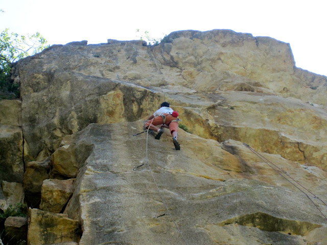 Krispin de Nervios 6c, reequipada. Muro de los lamentos. Patones