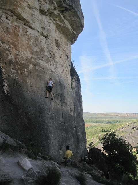 Krispin de Nervios 6c, reequipada. Muro de los lamentos. Patones