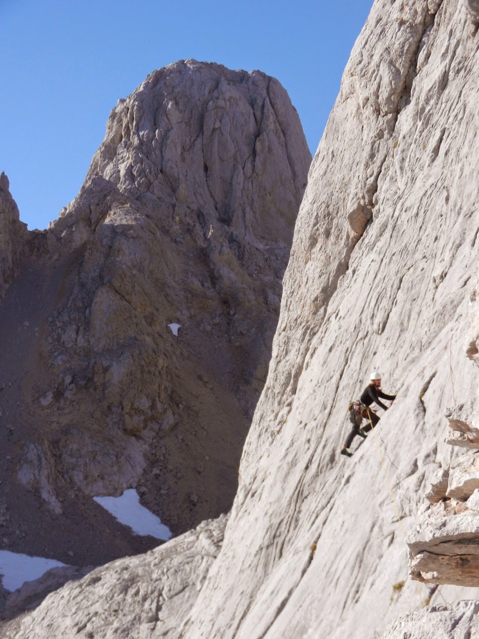 Guiada de la Pidal Cainejo al Naranjo de Bulnes.
