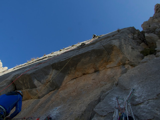 Hermanos de Aguja 500m 7b (6c/A1) Oeste del PuigCampana